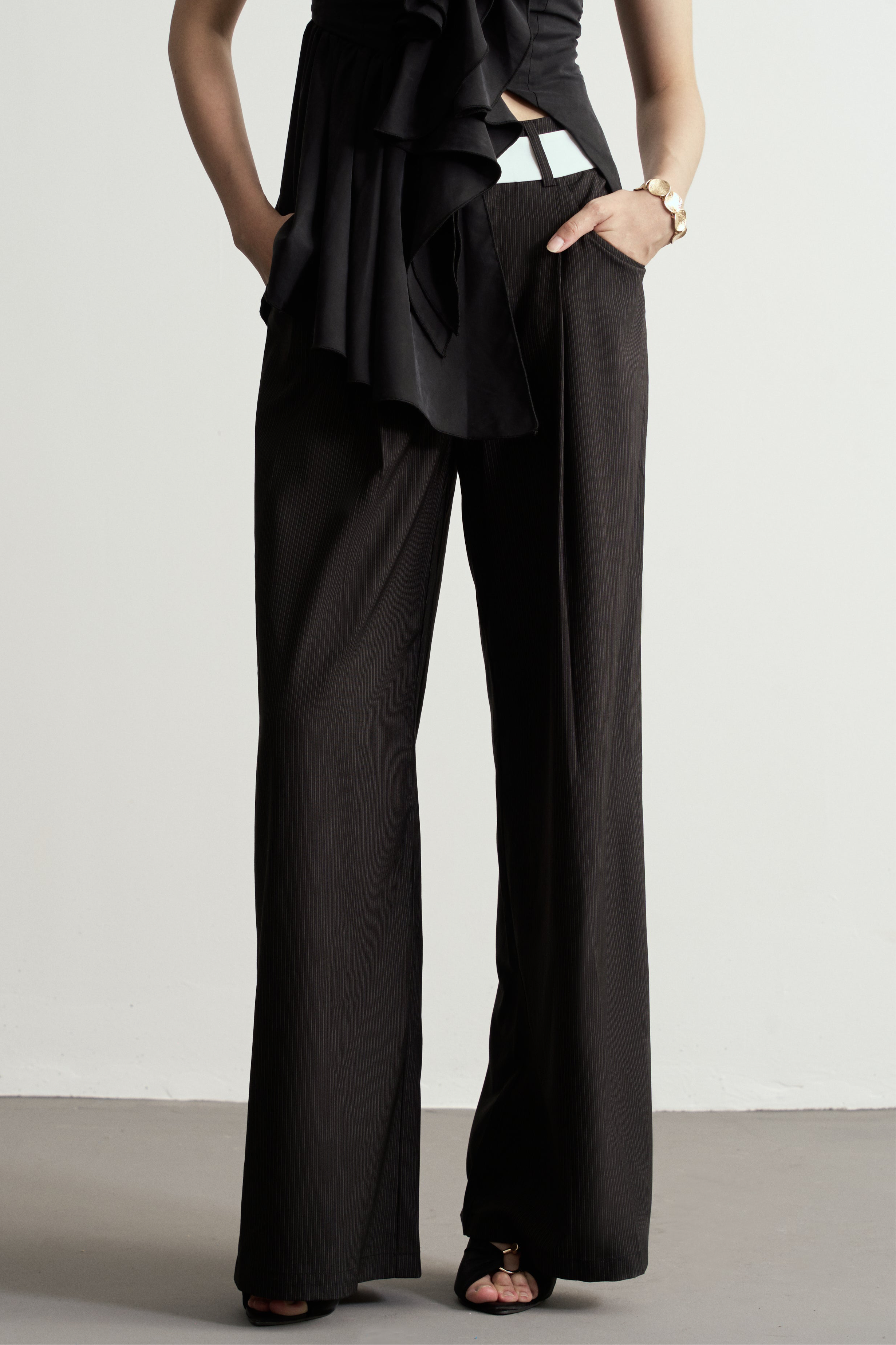 Black and White Striped Wide-Leg Trousers/黑白拼色間條直筒闊腳西裝褲￼