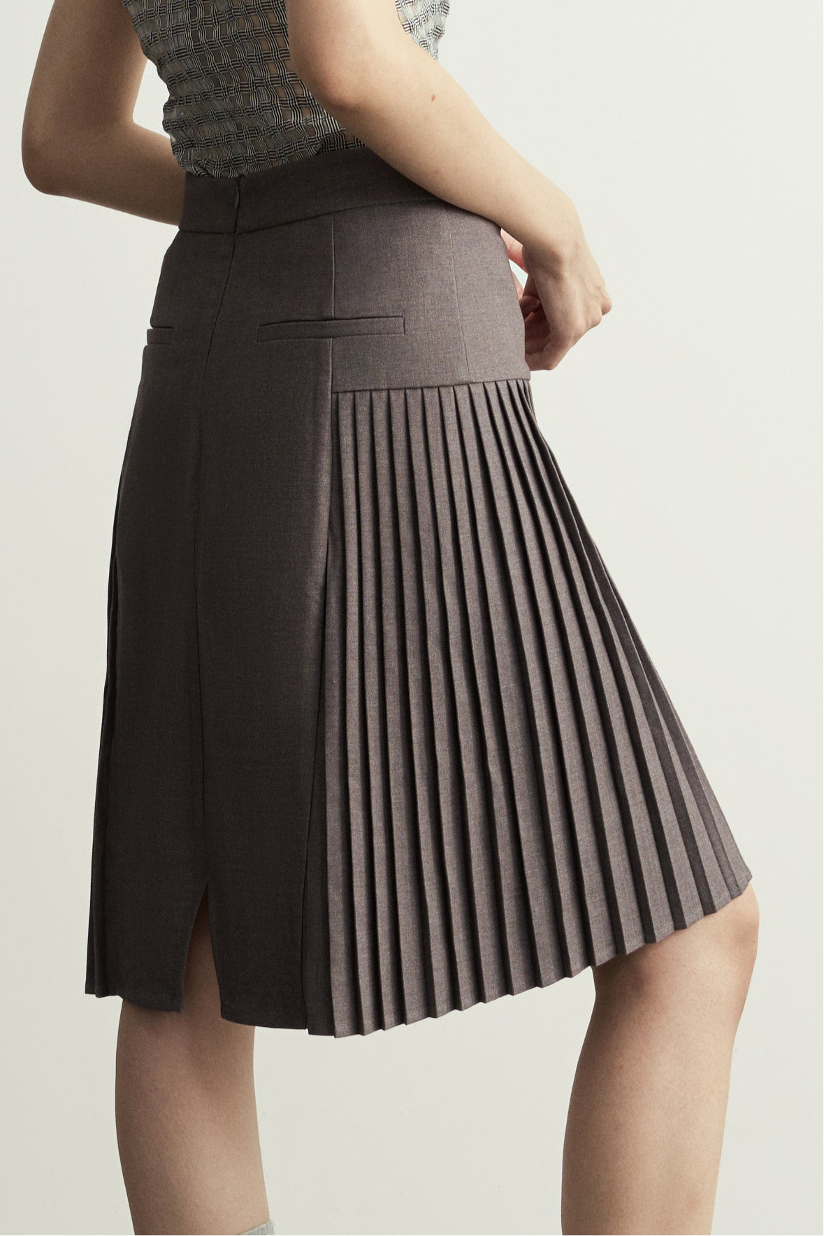 Grey Pleated Skirt/灰色百褶西裝短裙