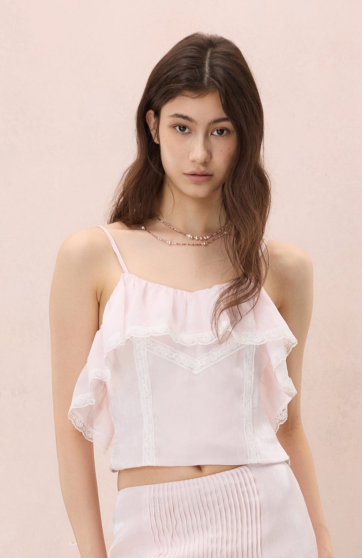 AMOUR LACE-TRIMMED CAMI TOP IN SHELL PINK