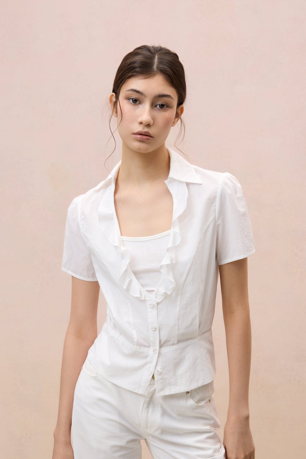 RUFFLED V-NECK COTTON-LINEN BLOUSE