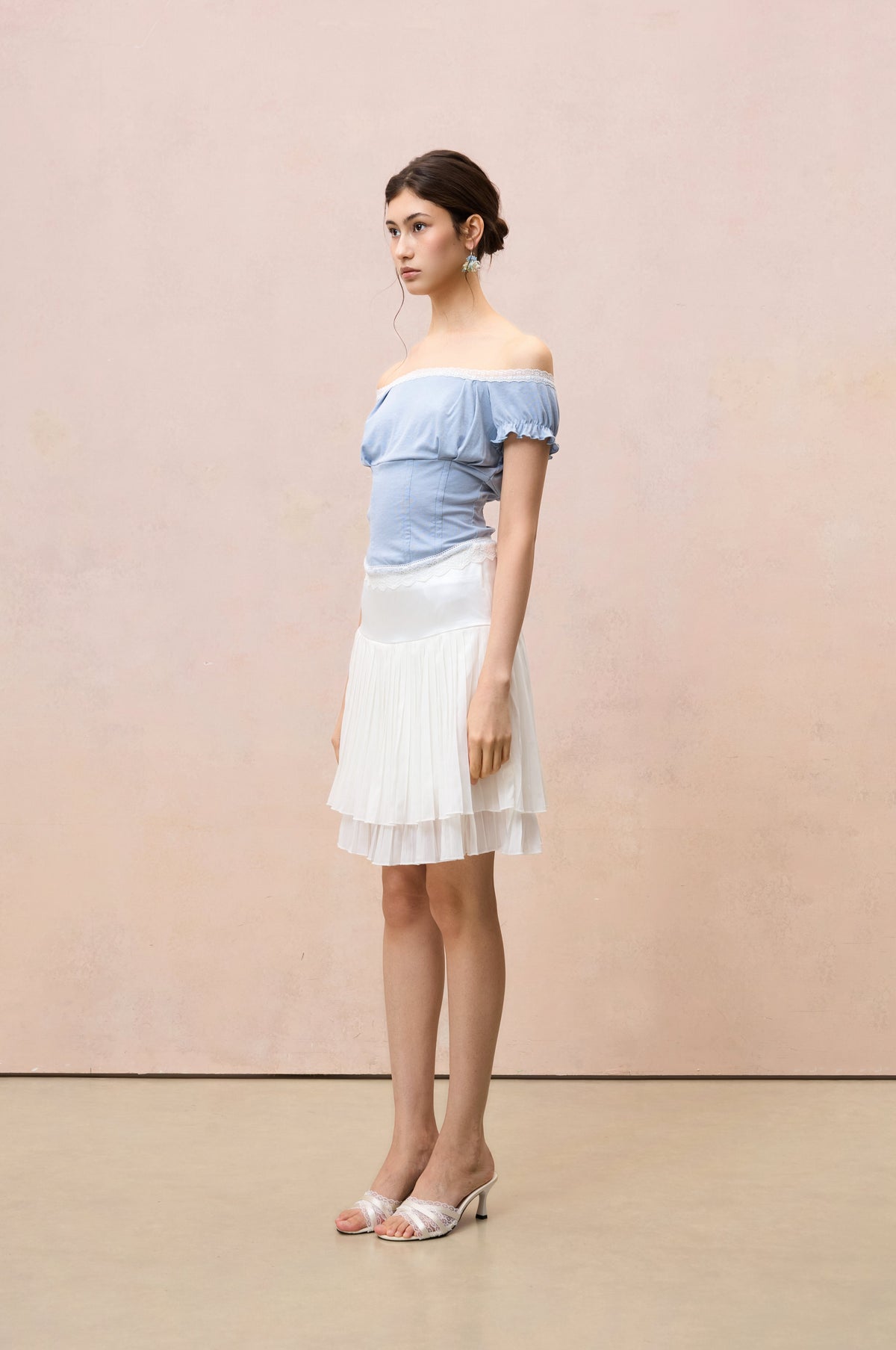 SATIN YOKE PLEATED MINI SKIRT
