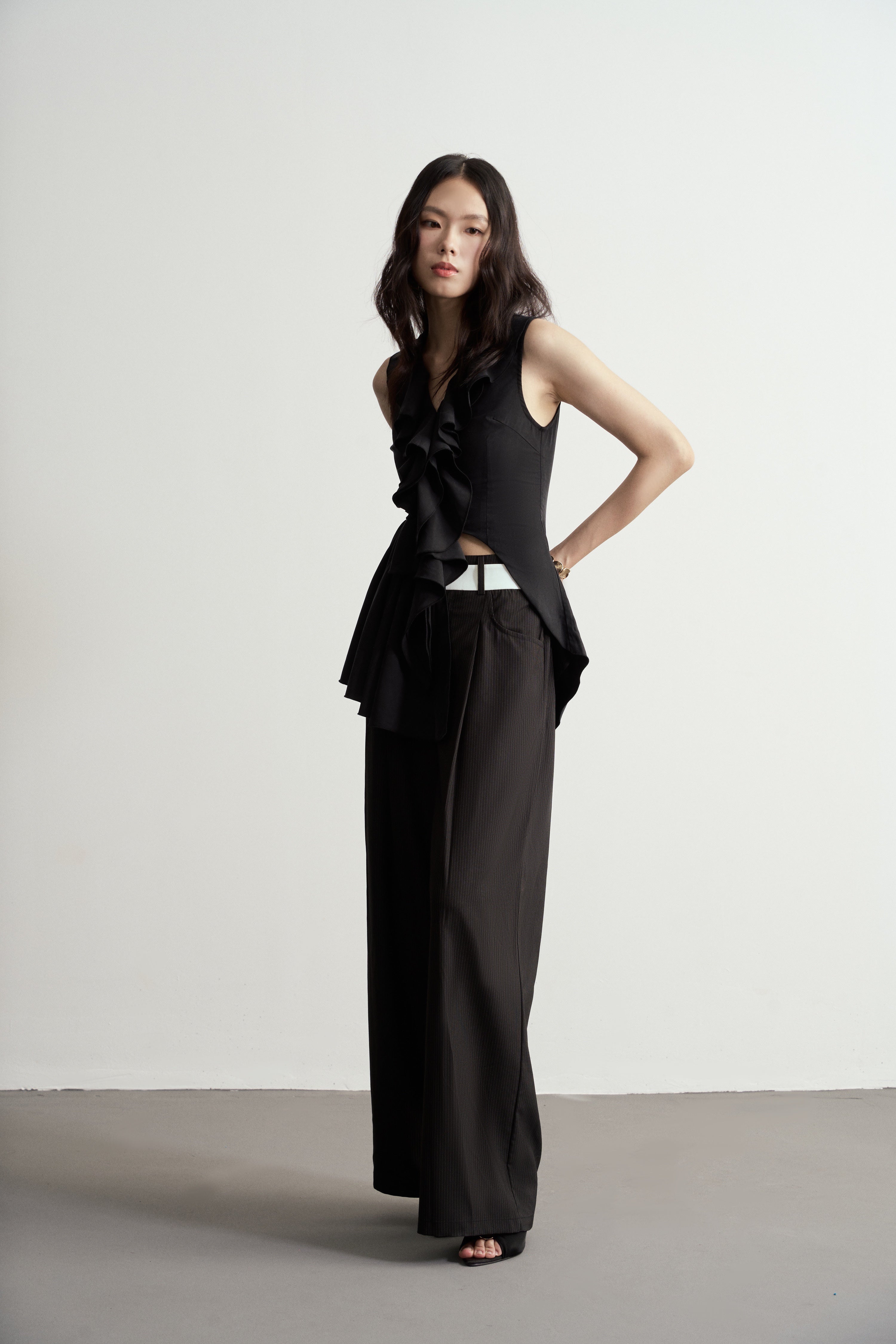Black and White Striped Wide-Leg Trousers/黑白拼色間條直筒闊腳西裝褲￼