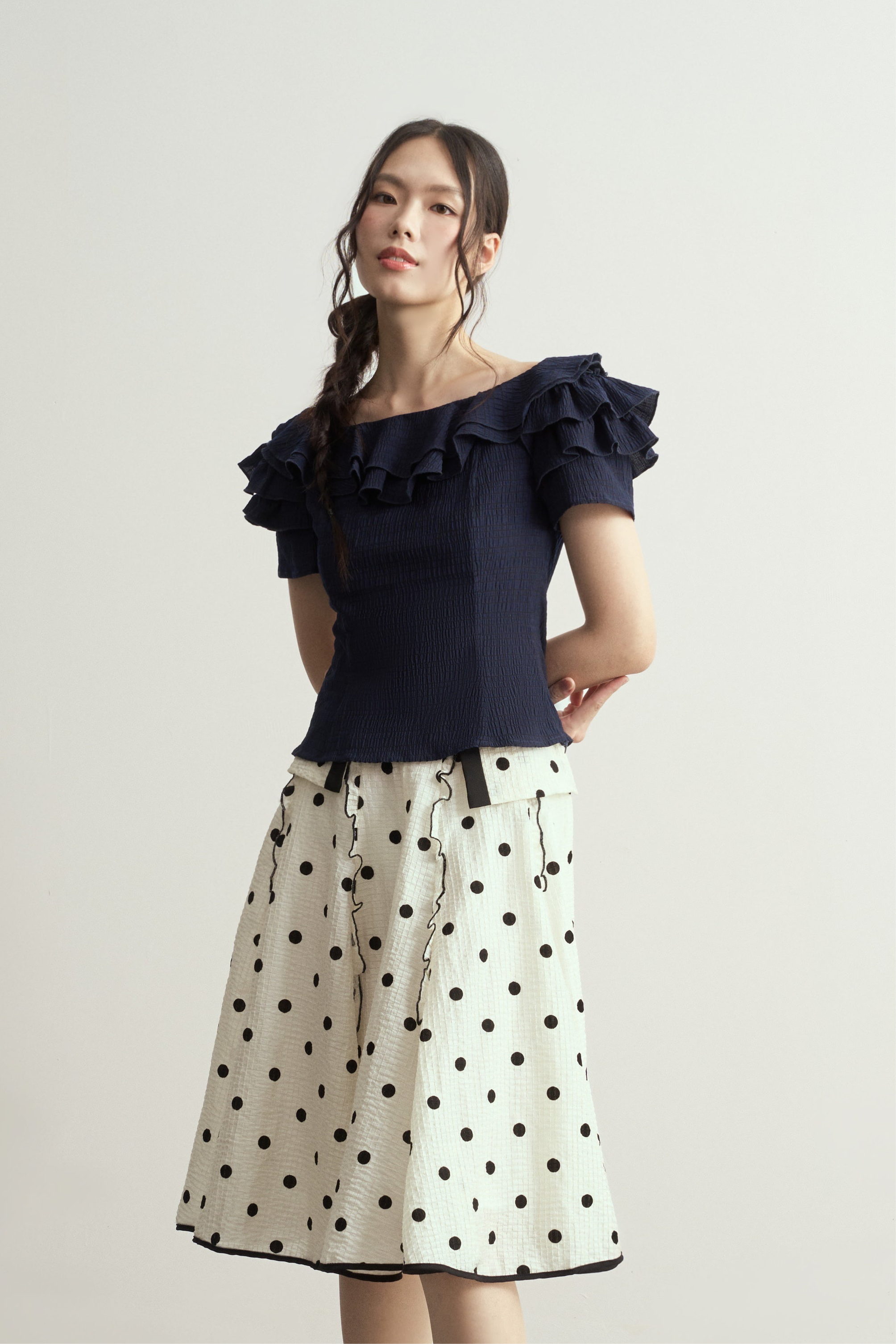 Dark Blue Off-Shoulder Ruffles Top/深藍荷葉邊一字肩短袖短上衣
