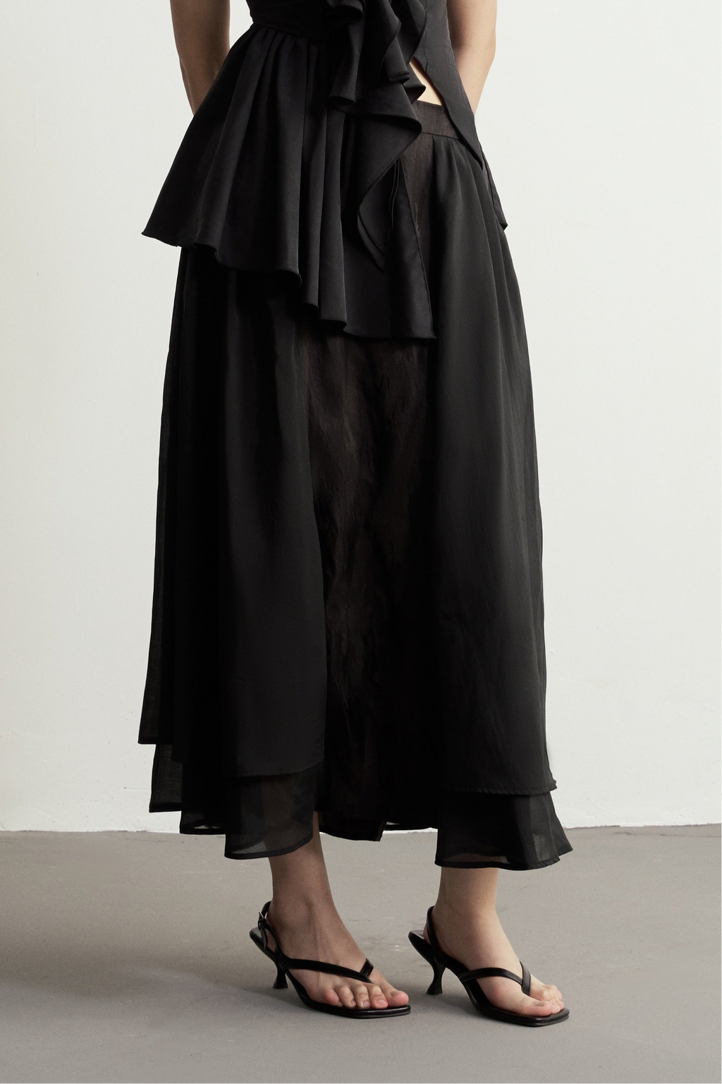 Black Jacquard Flared Skirt With Sheer Panels/黑色透紗拼接暗紋傘裙