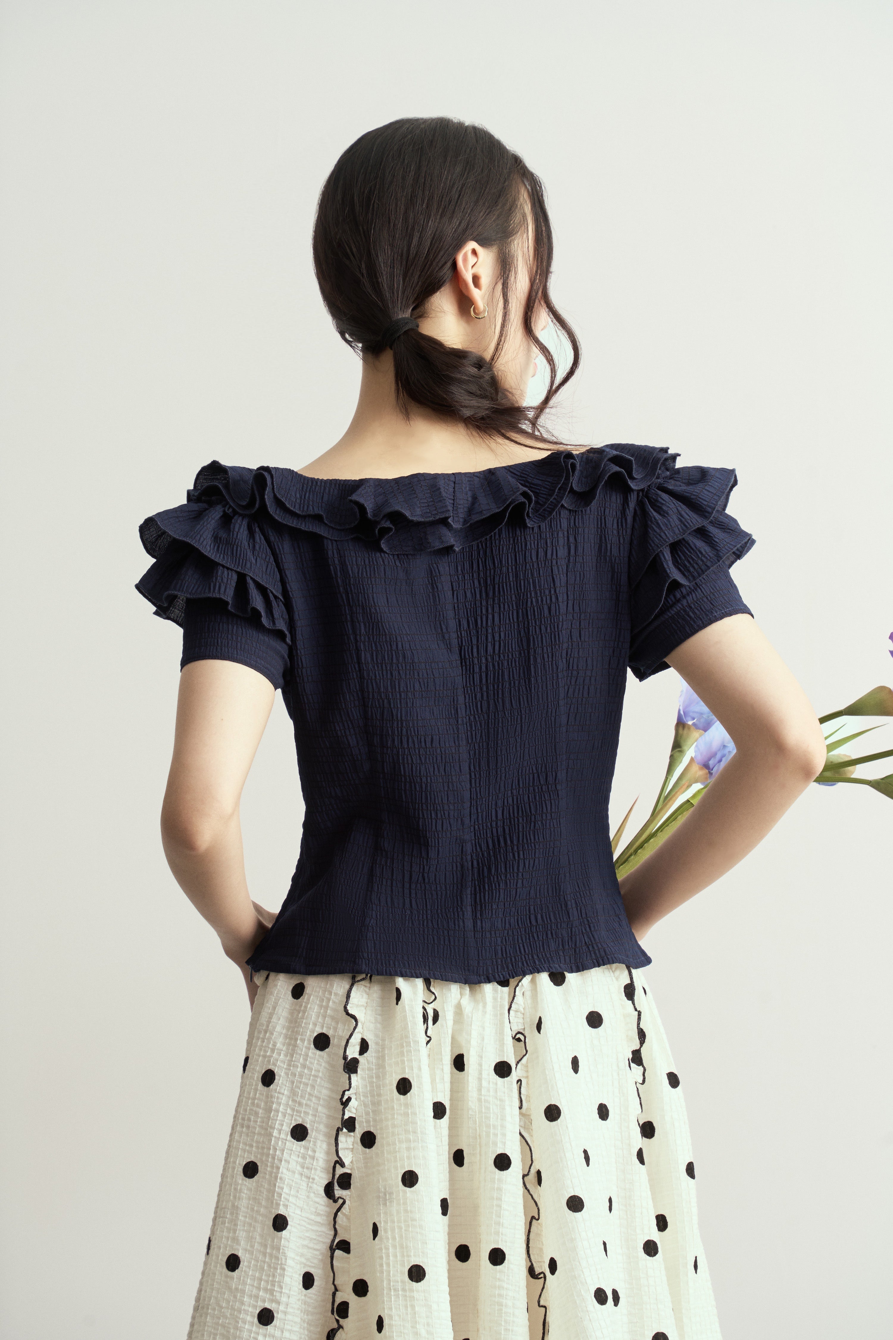 Dark Blue Off-Shoulder Ruffles Top/深藍荷葉邊一字肩短袖短上衣