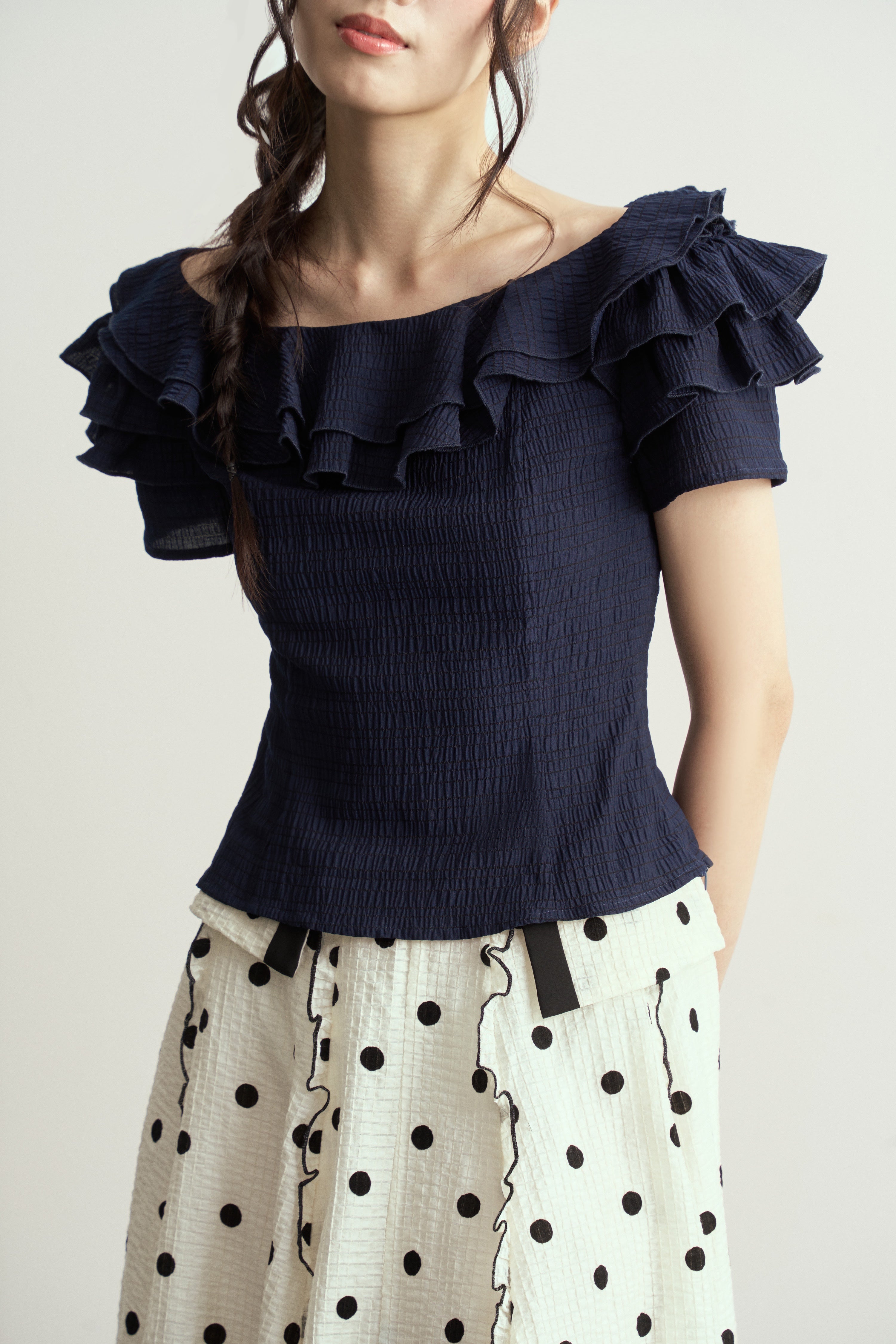 Dark Blue Off-Shoulder Ruffles Top/深藍荷葉邊一字肩短袖短上衣
